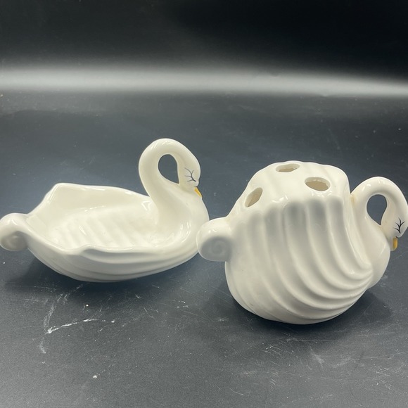 The Unbranded Brand Other - VTG Set Swan Soap Dish Toothbrush Holder MCM Ceramic